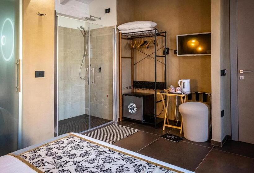 غرفة قياسية سرير كينج لذوى الإحتياجات الخاصة, Luvias Spa