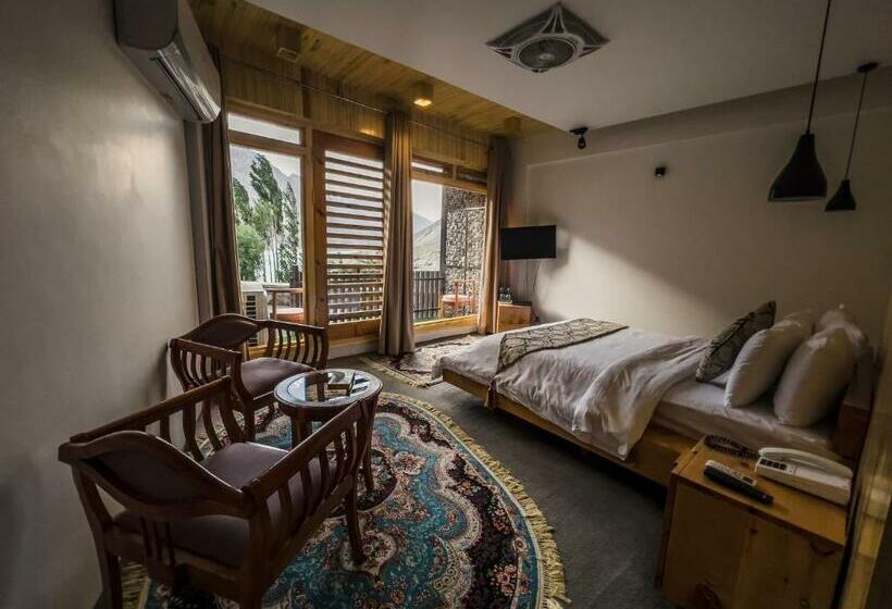 اتاق لوکس, Famree Resort Hunza
