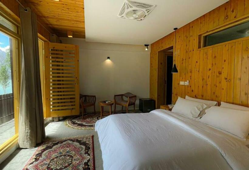 اتاق اجرایی سه نفره, Famree Resort Hunza