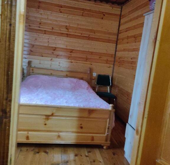 اتاق استاندارد با سرویس بهداشتی مشترک, Guest House Waterfall