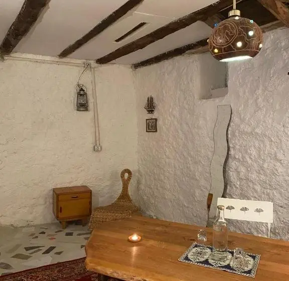 اتاق لوکس, Shotgun Hostel & Guesthouse