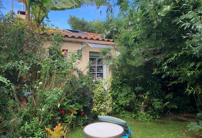 Дом 1 Спальня, L Atypique