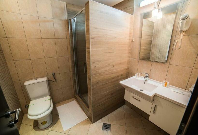 اتاق راحتی سه تخته, Atlas Ugljevik