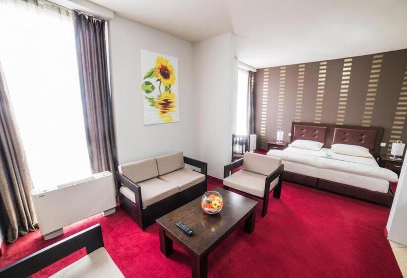 استودیوی استاندارد, Atlas Ugljevik