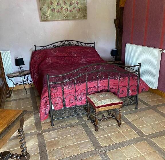 חדר סטנדרט לשלושה עם נוף לגינה, Le Domaine De Tizo