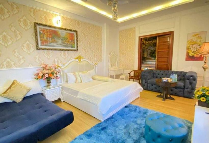 اتاق سوپریور چهار تخته, Luxury Hotel T&l