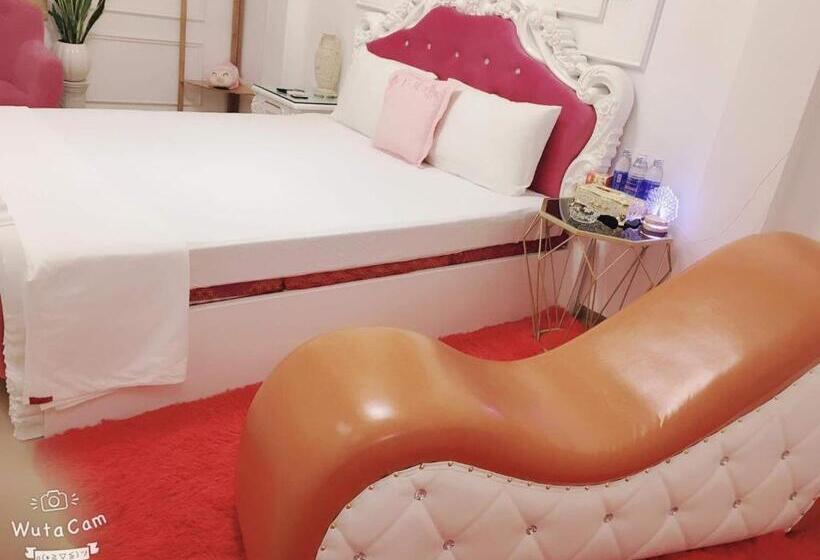 اتاق استاندارد با تخت بزرگ, Luxury Hotel T&l