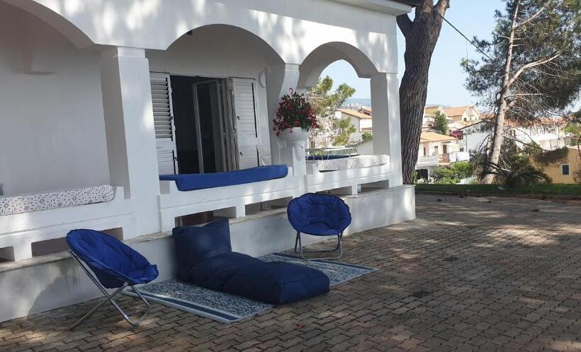 آپارتمان 1 خوابه با چشمانداز دریا, Villa Elvira Hollywood Apartment