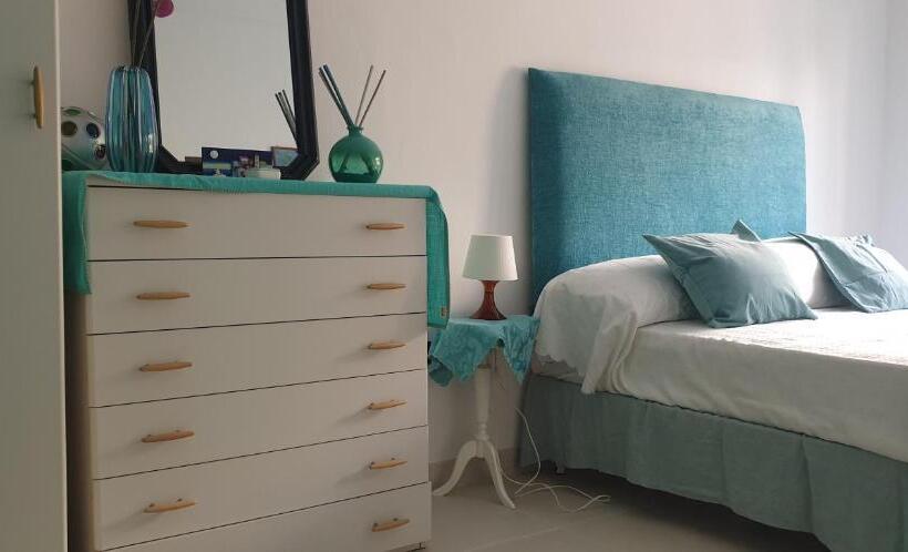 آپارتمان 1 خوابه با چشمانداز دریا, Villa Elvira Hollywood Apartment