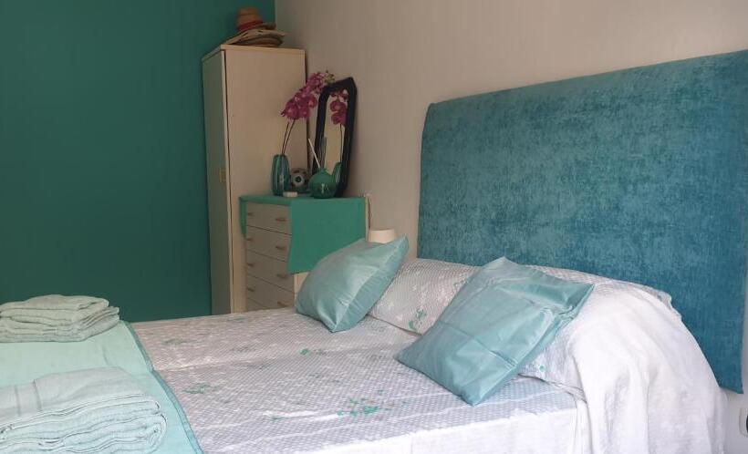 آپارتمان 1 خوابه با چشمانداز دریا, Villa Elvira Hollywood Apartment