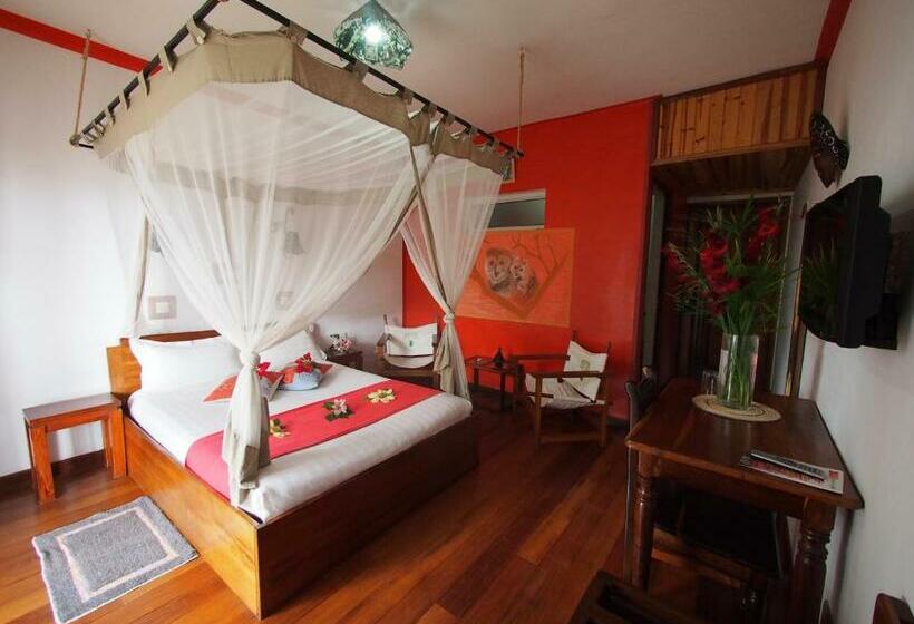 اتاق استاندارد, Island Continent