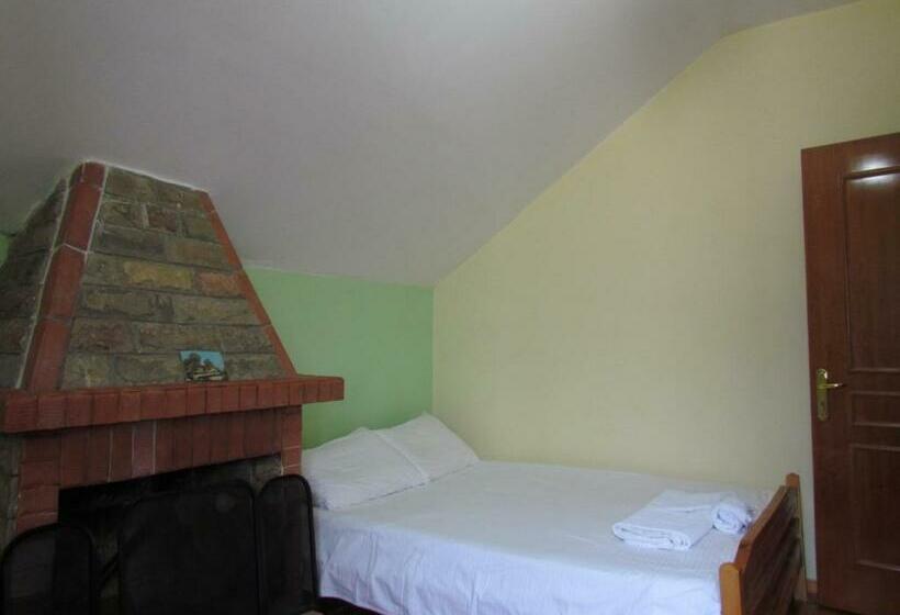 חדר משפחתי, Germenji