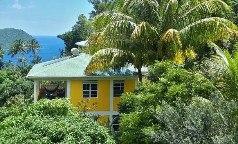 海の見えるスタンダードスタジオ, Mango Garden Cottages