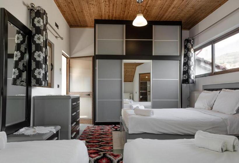 スタンダード４人部屋, Alpeta Agrotourism & Winery   Roshnik , Berat
