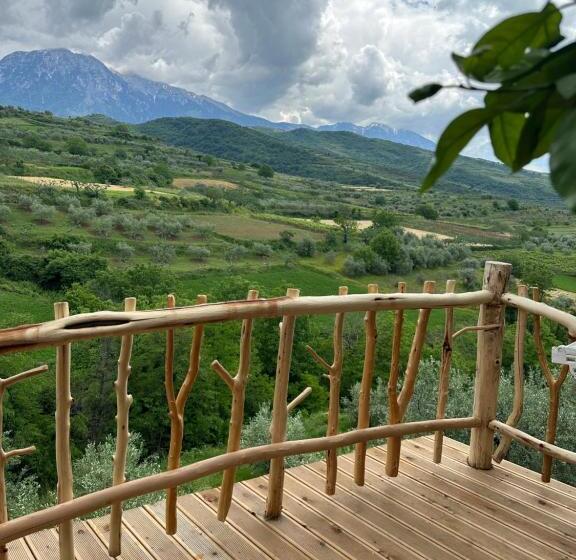 マウンテンビュースタンダードルーム, Alpeta Agrotourism & Winery   Roshnik , Berat