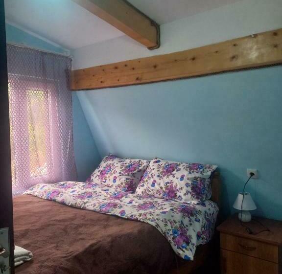 اتاق اکونومی, Sesili Guesthouse