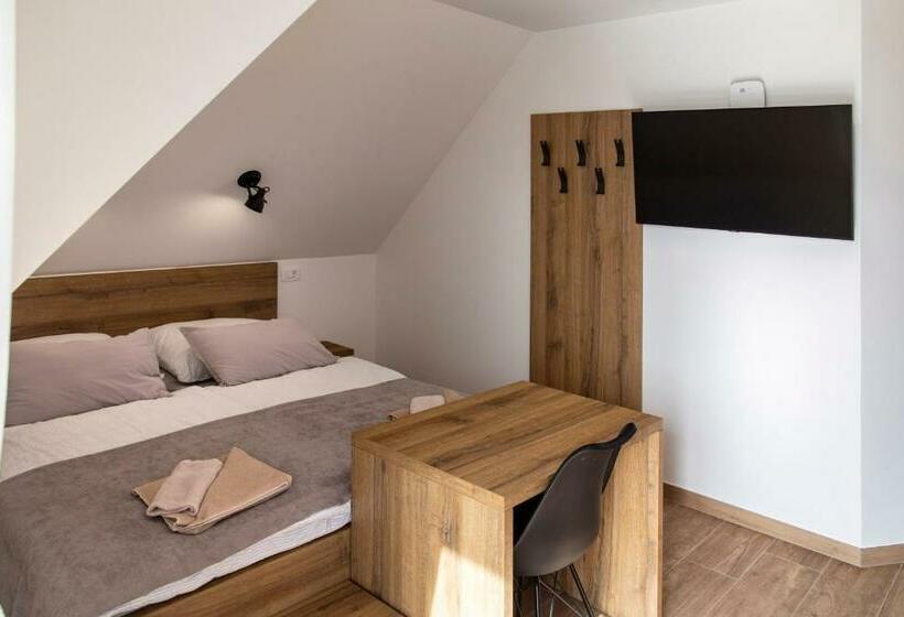 اتاق استاندارد با چشم‌انداز کوهستان, Vila Marin