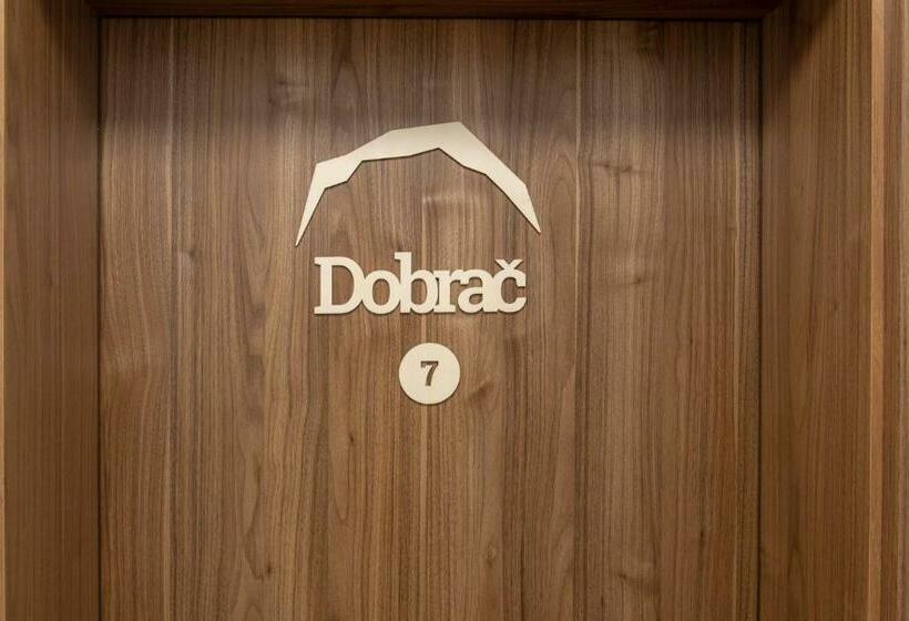 اتاق استاندارد با چشم‌انداز کوهستان, Vila Marin