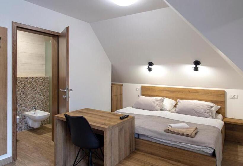 اتاق استاندارد با چشم‌انداز کوهستان, Vila Marin