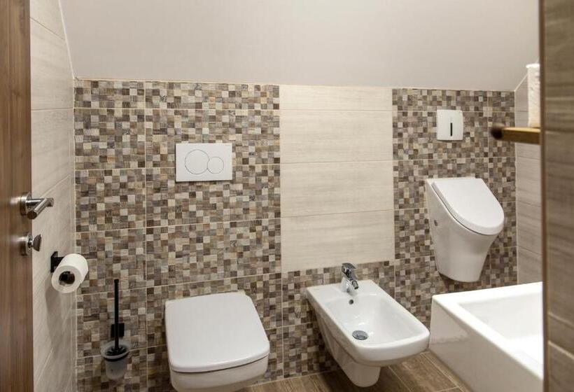 اتاق استاندارد با چشم‌انداز کوهستان, Vila Marin