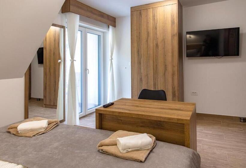 اتاق استاندارد با چشم‌انداز کوهستان, Vila Marin