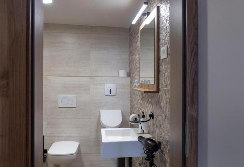 اتاق سوپریور, Vila Marin