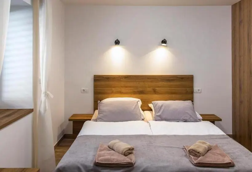 سوئیت 2 خوابه, Vila Marin