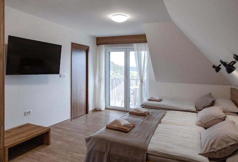 اتاق استاندارد سه نفره, Vila Marin