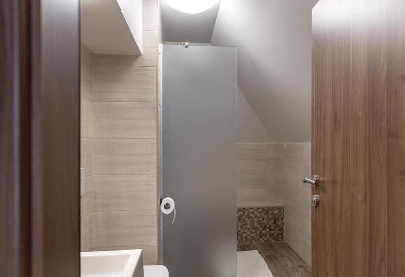 اتاق استاندارد چهار تخته, Vila Marin