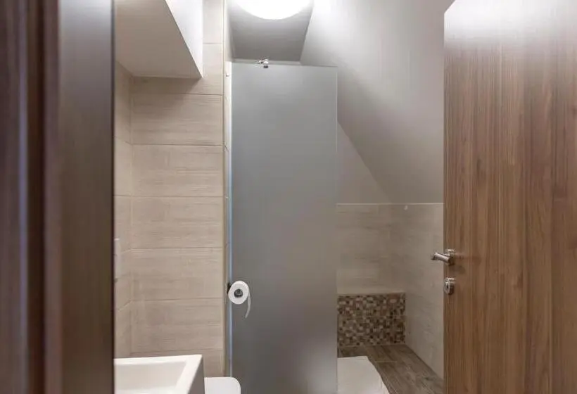 اتاق استاندارد چهار تخته, Vila Marin