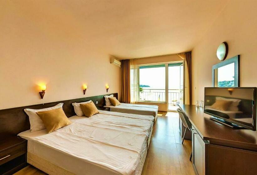 Triple Room Sea View, свети никола каваците