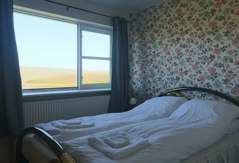 اتاق استاندارد با سرویس بهداشتی مشترک, Fagrabrekka Guesthouse