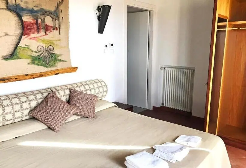 デラックスルーム, Resort Fonte Vulci