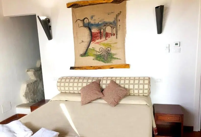 デラックスルーム, Resort Fonte Vulci