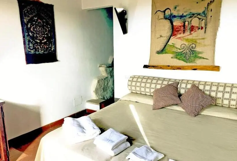 デラックスルーム, Resort Fonte Vulci