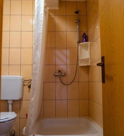 اتاق استاندارد چهار تخته, Guesthouse Nevenko