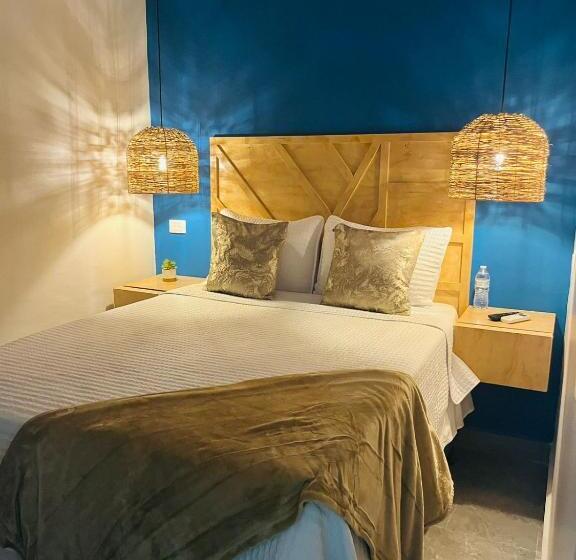 اتاق اکونومی, We Hotel, La Lima