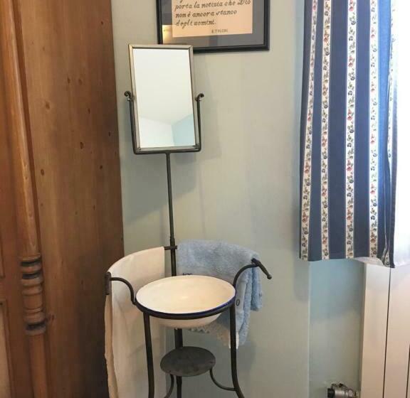 غرفة قياسية, Ai Sette Noci