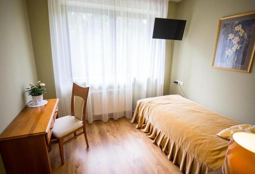 스탠다드 싱글 룸, Irbēni