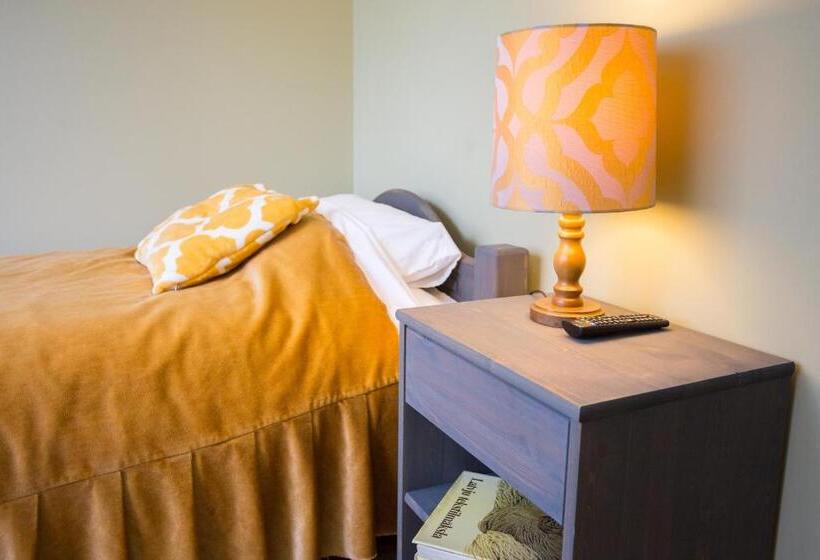 스탠다드 싱글 룸, Irbēni