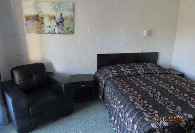 סטודיו סופריור, Matador Motel