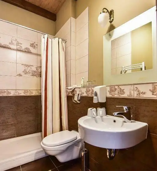 اتاق استاندارد با بالکن, Rusne Villa