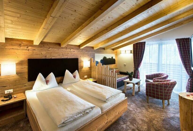 스탠다드 발코니 룸, Chalet Dolomites