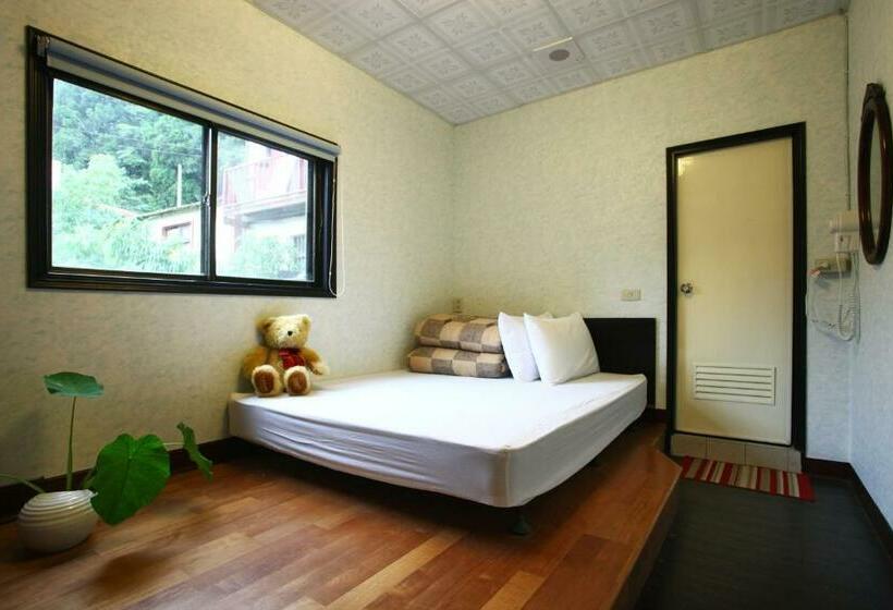 اتاق استاندارد, Deep Forest Inn