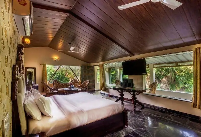 バルコニー付スイート, Lohagarh Corbett Resort