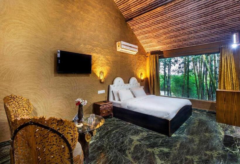 חדר משפחתי נוף לגינה, Lohagarh Corbett Resort