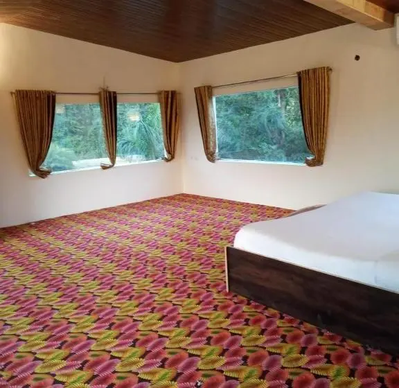 ガーデンビューのスタンダードワンルーム, Lohagarh Corbett Resort