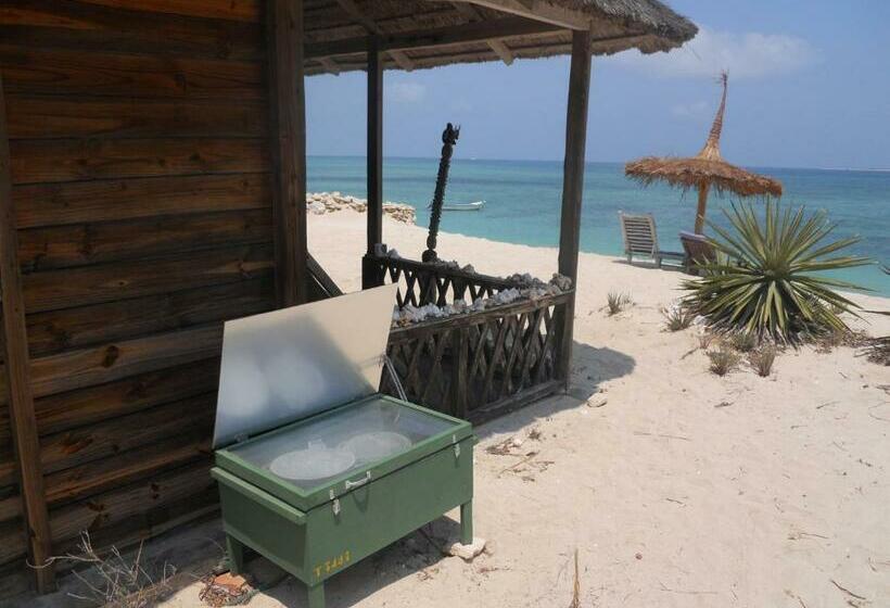 اتاق خانوادگی با چشمانداز دریا, Longo Vezo