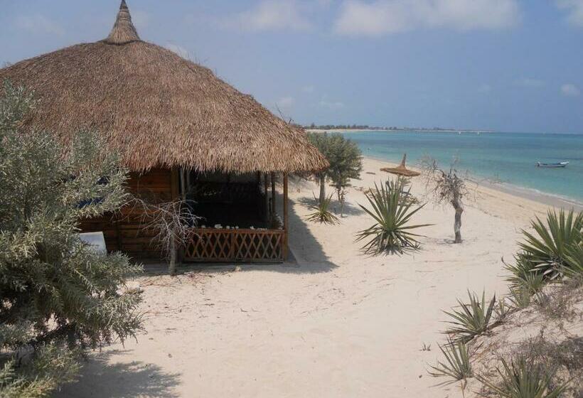 اتاق خانوادگی با چشمانداز دریا, Longo Vezo