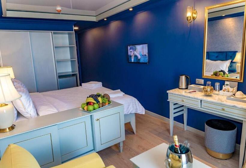 带景观的带双人床的标准间, Phoenicia Blue View